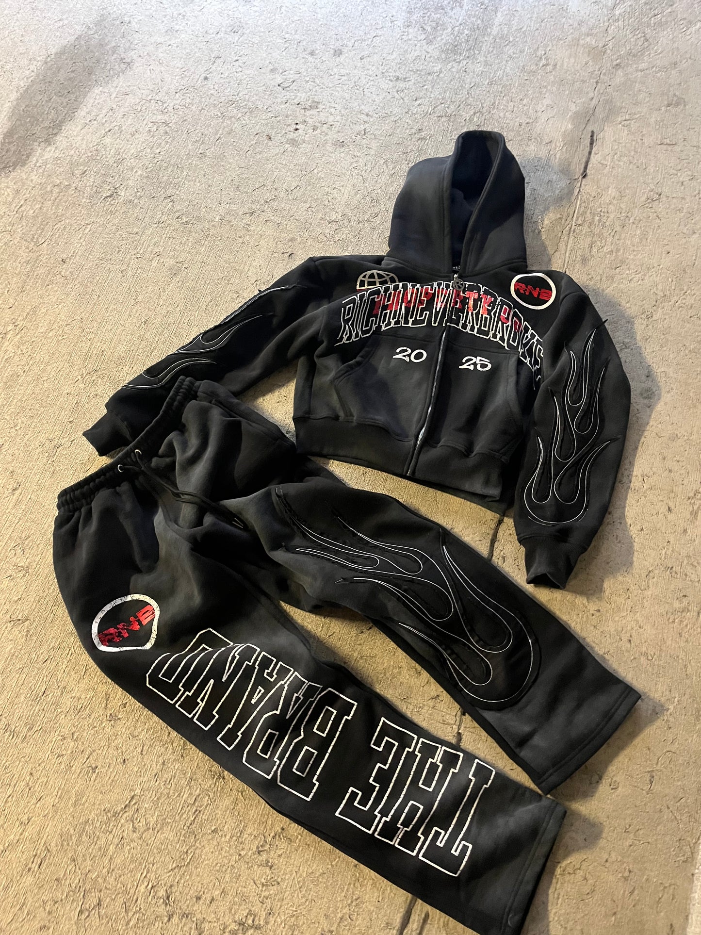 “THE BRAND” Sets! ®️